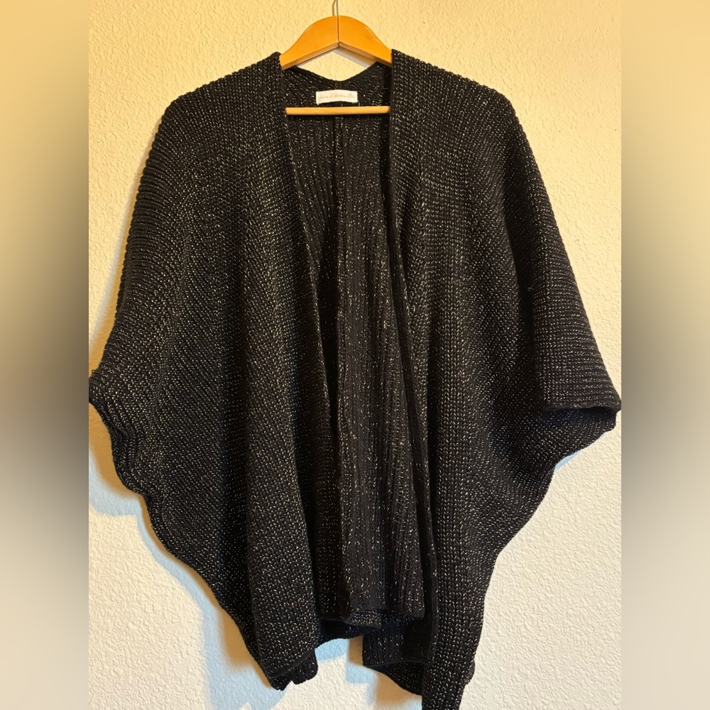HOUSE OF HARLOW 1960 Black Gold Metallic Knit Shrug  One Size